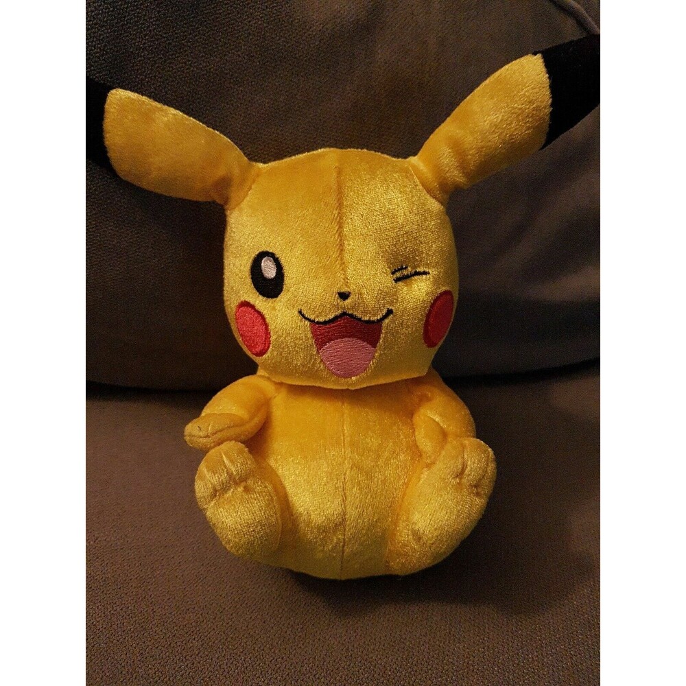 Winking Pikachu Pokemon Tomy 20th Anniversary Plush #25 Official